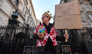 Downing Street celebraba reuniones sociales todos los viernes, según la prensa
