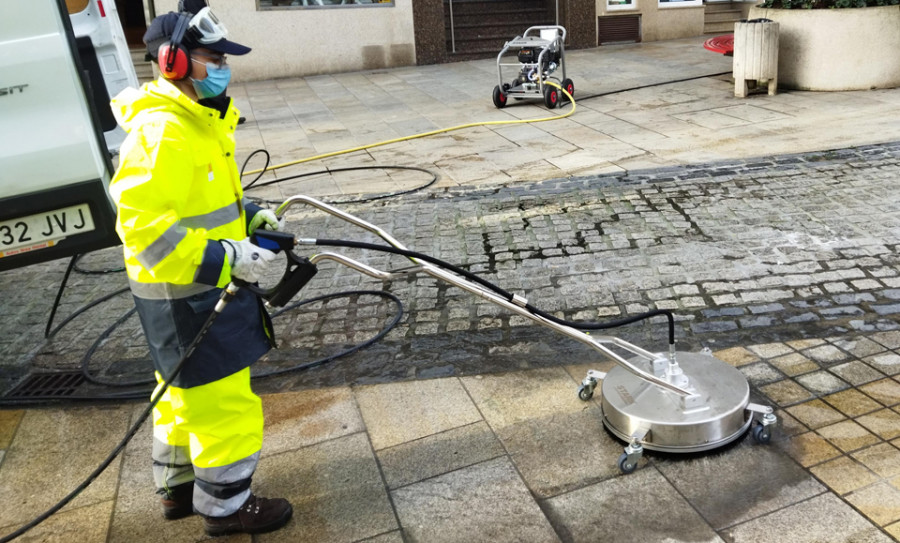 Arteixo fomenta la inserción laboral con un nuevo taller de limpieza de zonas públicas