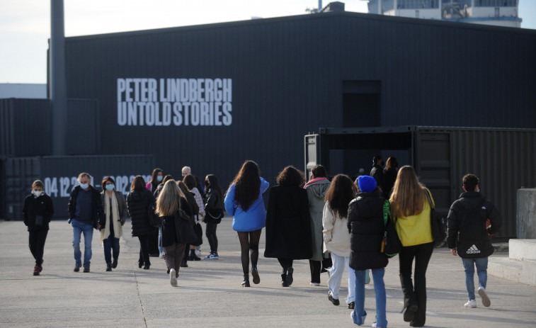 La nave de la exposición de Peter Lindbergh se reciclará para la Mostra de Cinema S8