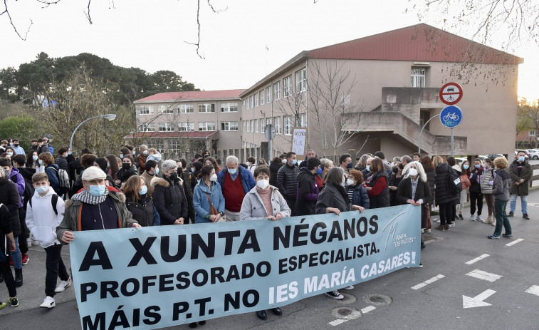 Las familias del María Casares reclaman más personal especializado