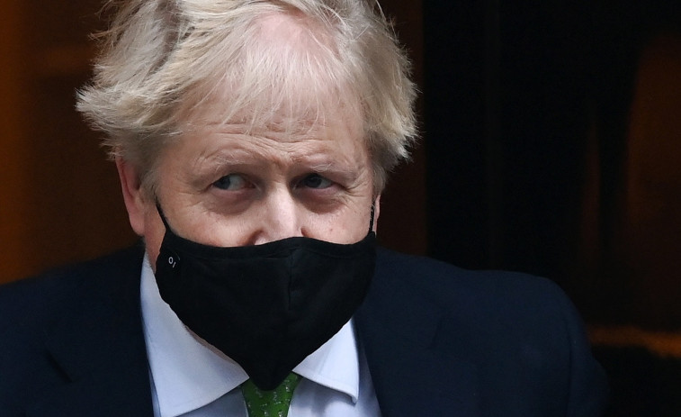 Las acusaciones de extorsión rompen una breve tregua para Boris Johnson