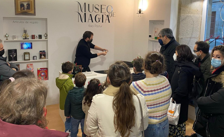 Kiko Pastur triunfa con el primer museo de magia de Galicia