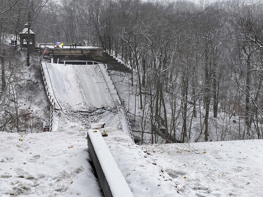 Al menos 10 heridos en el derrumbe de un puente de Pittsburgh