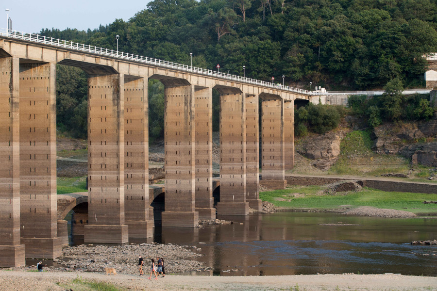 La Xunta multa con 200.000 a Confederación Hidrográfica Miño-Sil, Naturgy e Iberdrola por el vaciado de los embalses