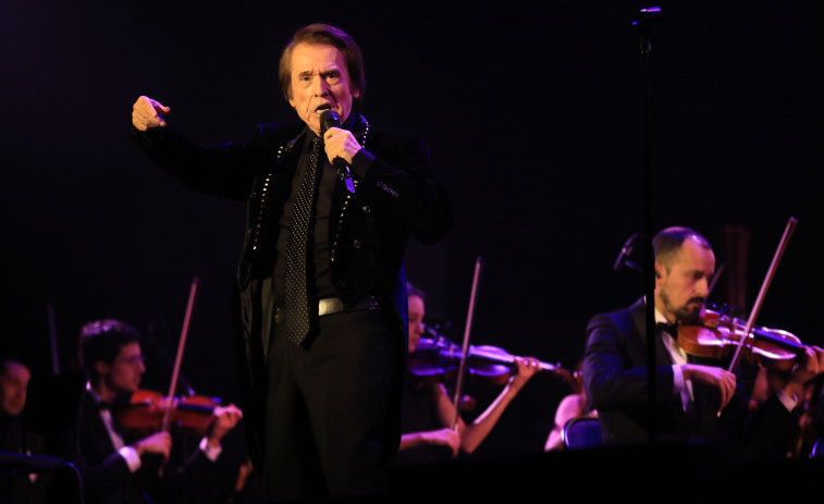 Raphael regresará al Coliseum para celebrar sus 60 años de trayectoria