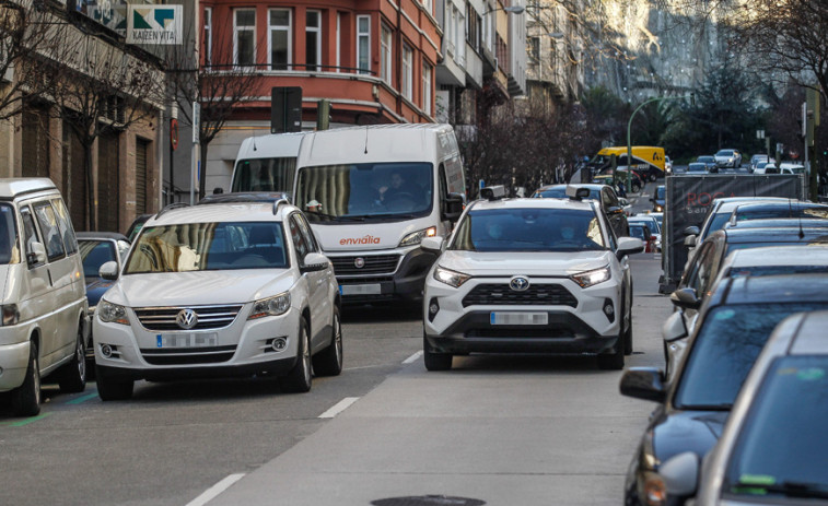 El nuevo multamóvil de la Policía Local recorre las calles e impone ya sus primeras sanciones