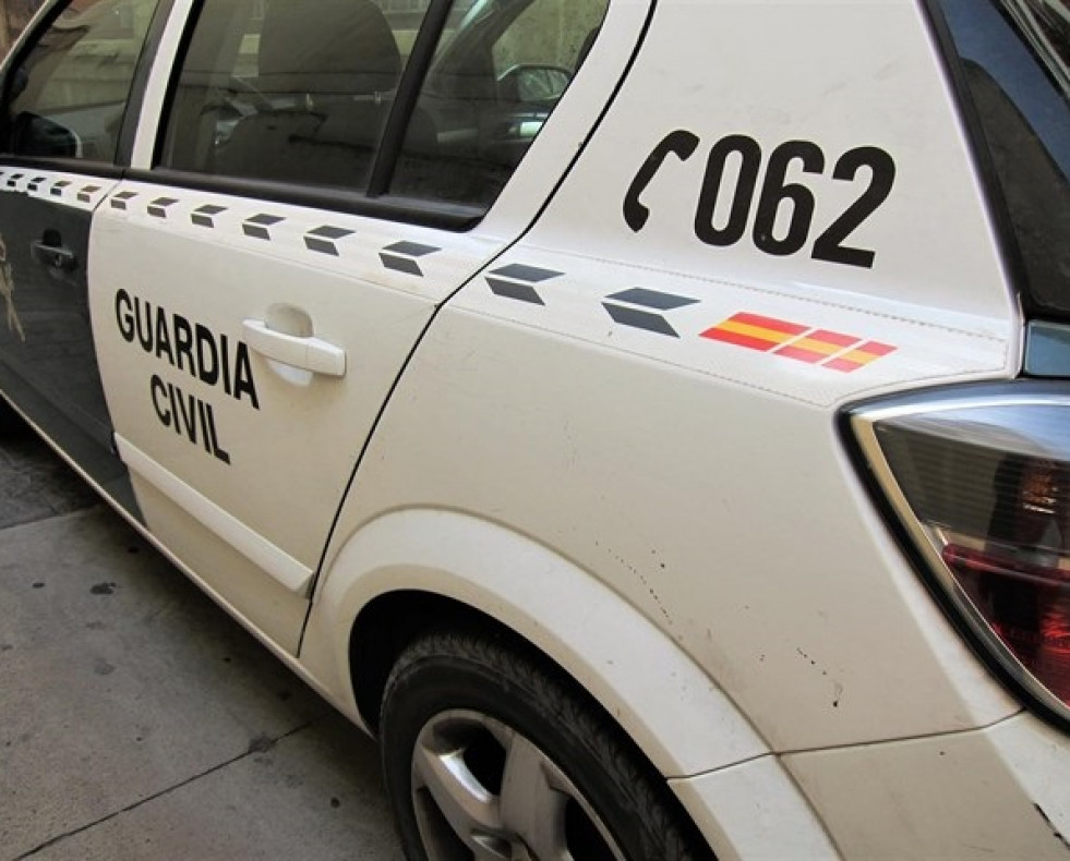 Archivo - Coche patrulla de Guardia Civil