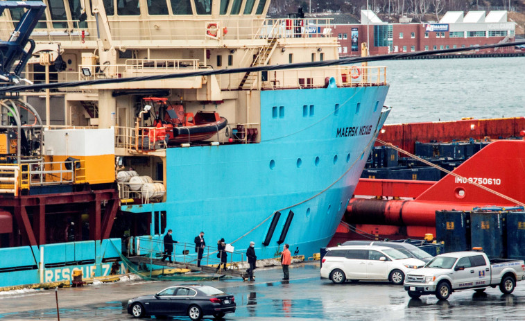 Llegan al puerto de Terranova los tres supervivientes del 