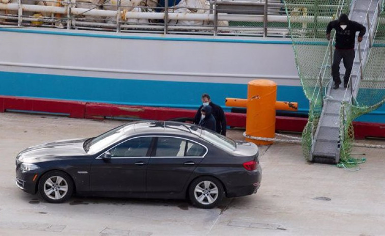 El avión fletado por el Gobierno para repatriar a los marineros del 'Villa de Pitanxo' parte hacia Canadá