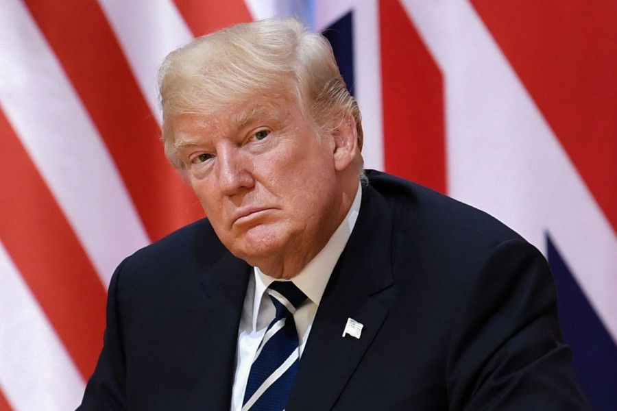 Trump lanza su propia red social, "Truth Social", para competir con Twitter