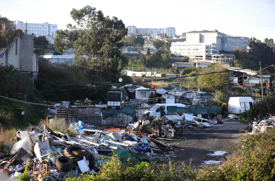 El último habitante de A Pasaxe podría resistir meses en el poblado