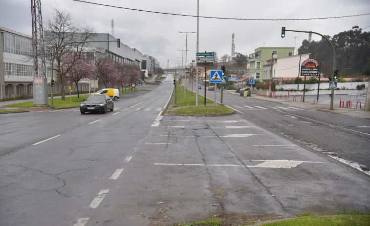 Una nueva rotonda regulará el cruce de la calle Gutemberg  con la avenida de Finisterre