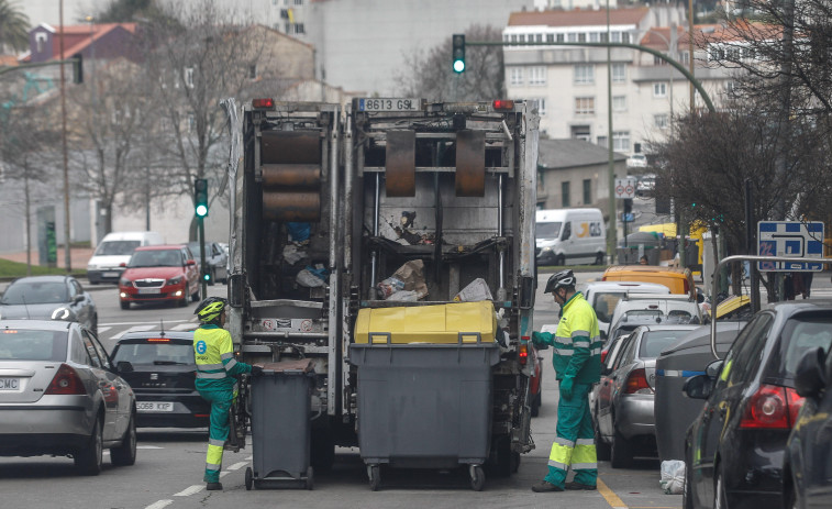 Los trabajadores de la recogida de basura amenazan con la huelga