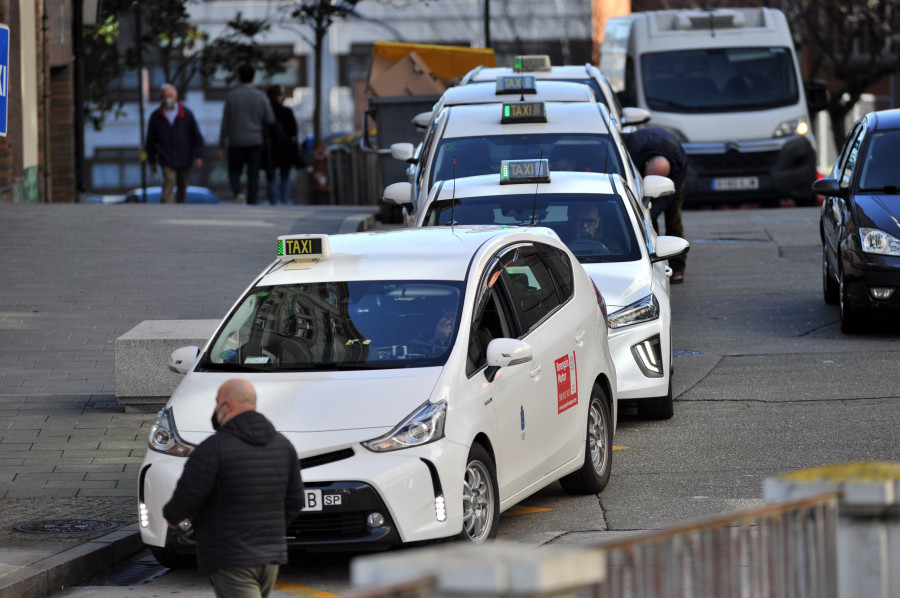 Las ayudas del bono-taxi para personas con movilidad reducida llegarán a 245 ciudadanos