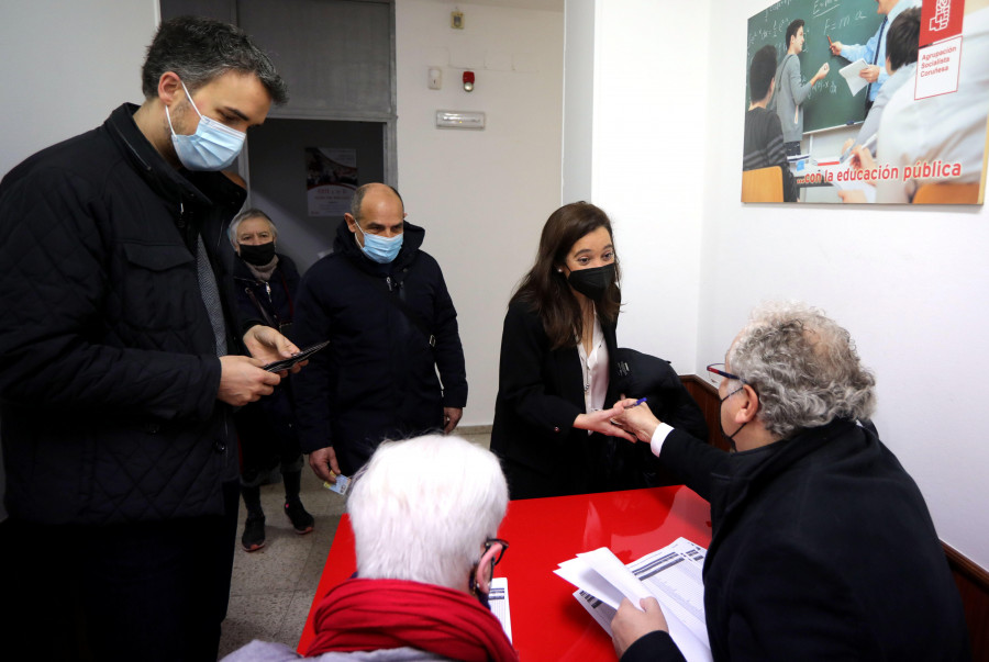 Los socialistas coruñeses eligen a Inés Rey como secretaria general