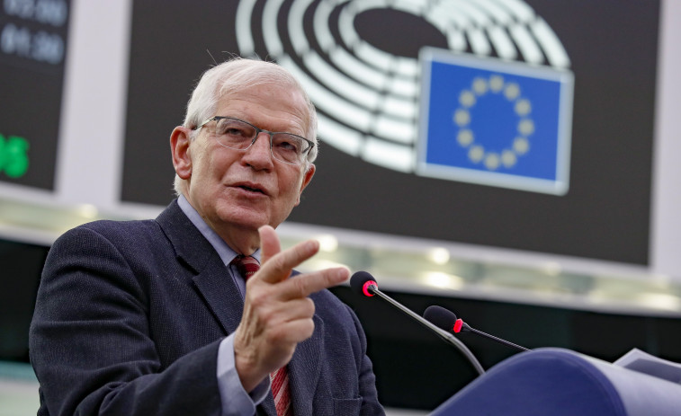 Borrell pide a los europeos bajar la calefacción: 
