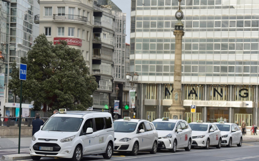 Los taxistas urgen a la Xunta a autorizar el cambio de tarifas ante el aumento del precio del combustible