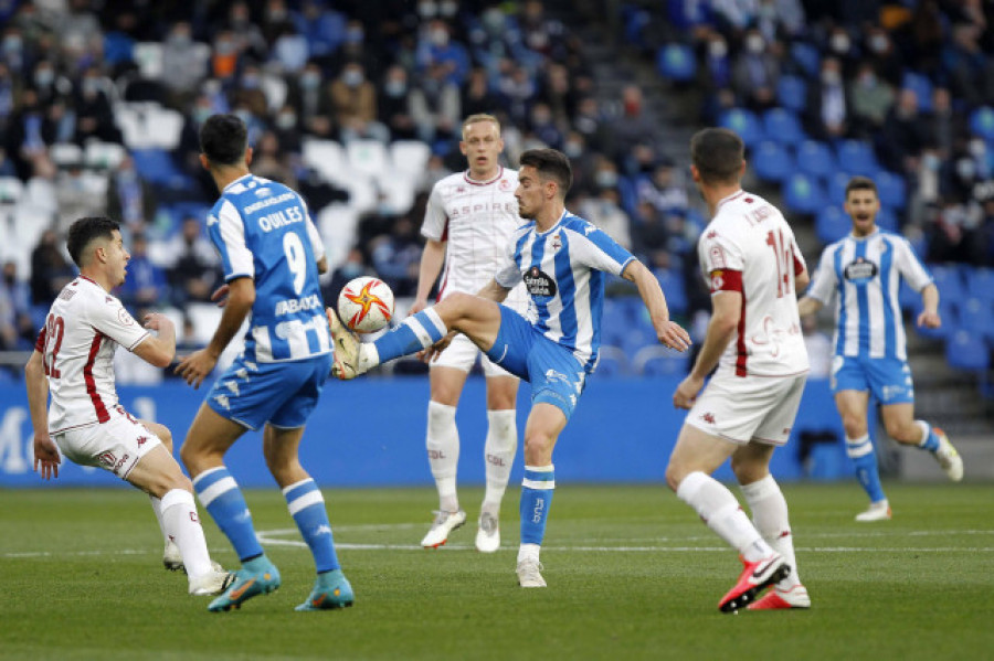 El Deportivo vuelve a la senda del triunfo, pero sin convencer