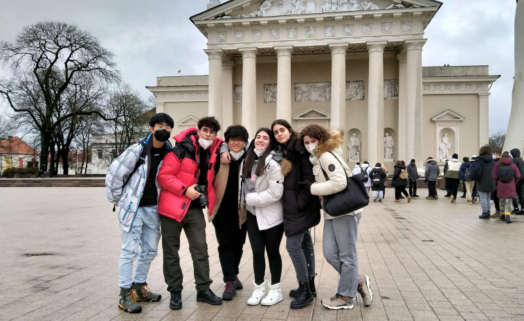 Cambre suena en Lituania en las voces de seis alumnos del IES David Buján