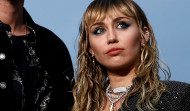 El avión de Miley Cyrus aterriza de emergencia tras el impacto de un rayo