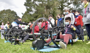 Las imágenes del programa Conocemos el deporte adaptado con Enki