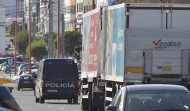 La Policía Nacional escolta setenta camiones en A Coruña cada día