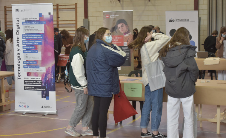 Santa Cruz acoge la primera Feria de Orientación laboral