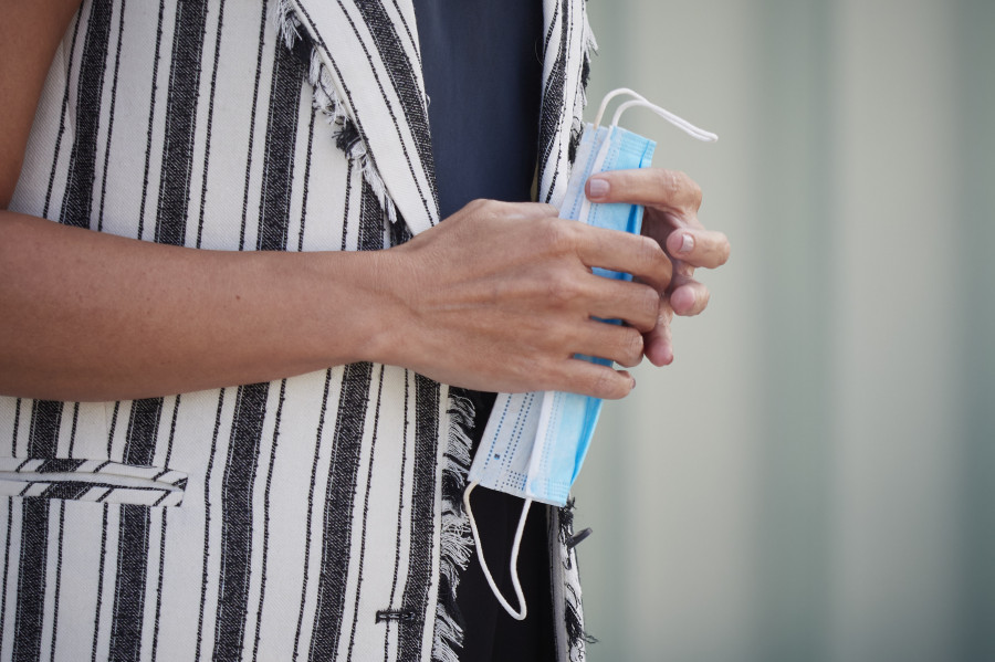 La mascarilla seguirá siendo obligatoria en todos los transportes y farmacias