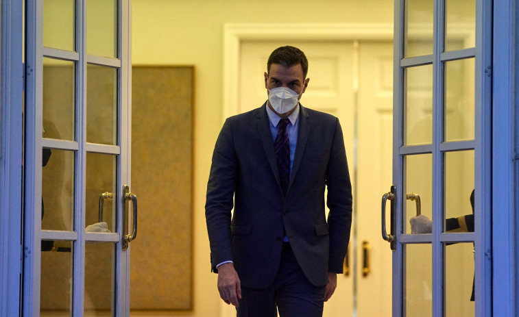 Sánchez ofrece a Núñez Feijóo reunirse en la Moncloa la próxima semana