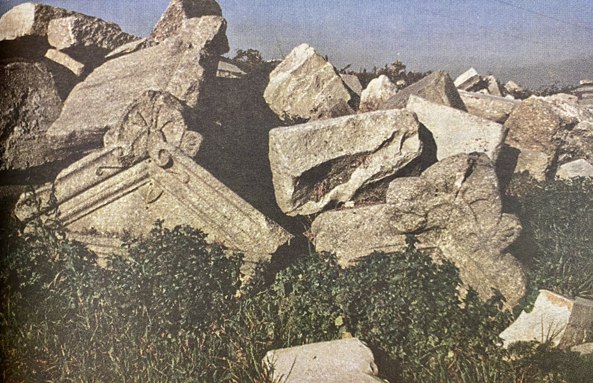 Piedras histu00f3ricas en un vertedero de Bens 1997