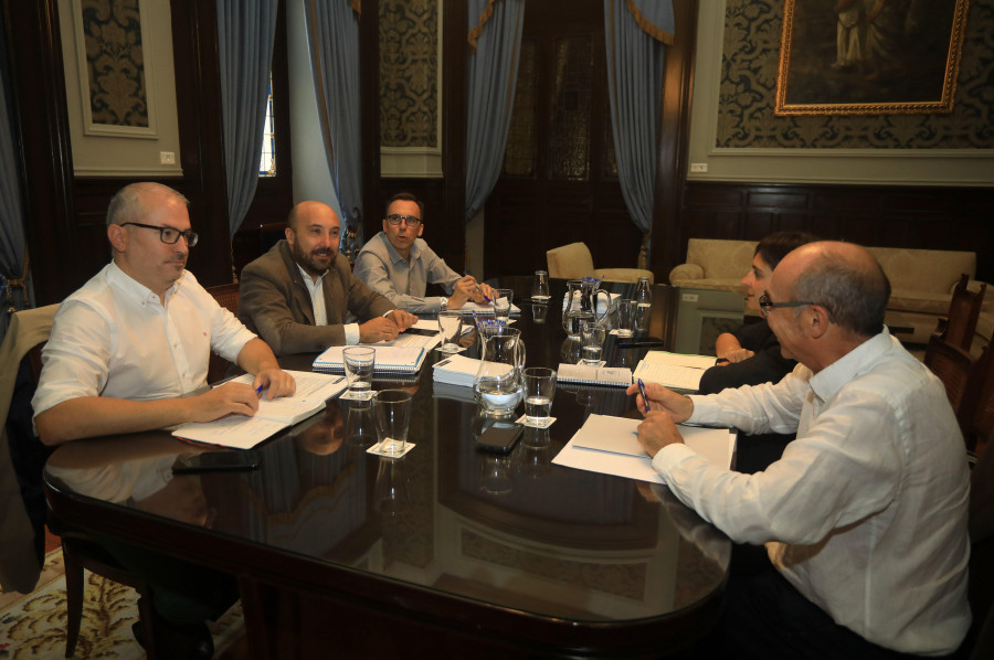 La alcaldesa confirma a Gonzalo Castro como nuevo jefe de Alcaldía