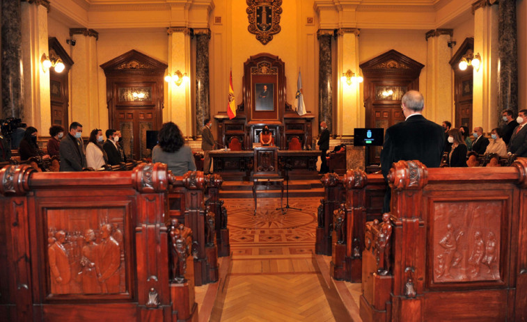 El pleno aprueba la prórroga para delegar multas a la Diputación