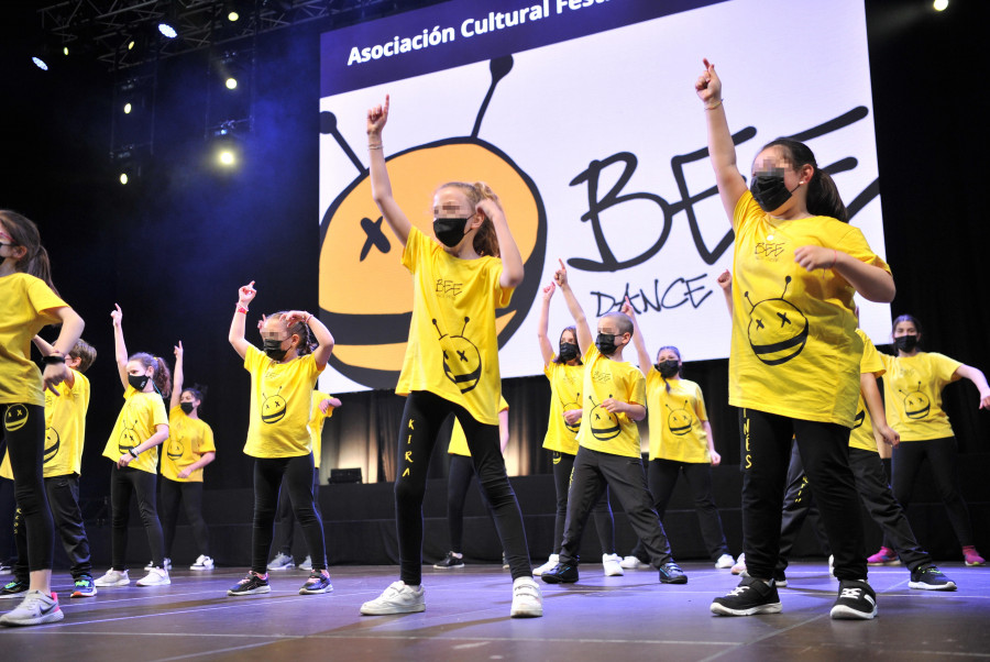 La ilusión vuelve al escenario del Coliseum para festejar los veinte años del Festival Intercentros