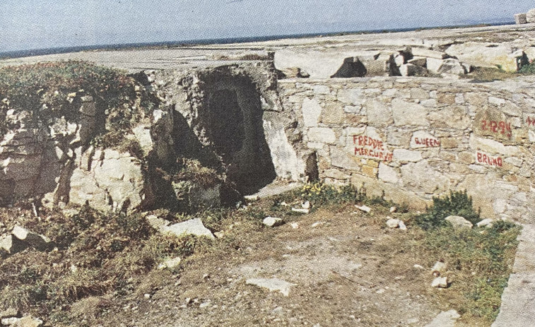 Hace 25 años: Desclasifican los papeles del Cesid y Punta Herminia, refugio de gamberros