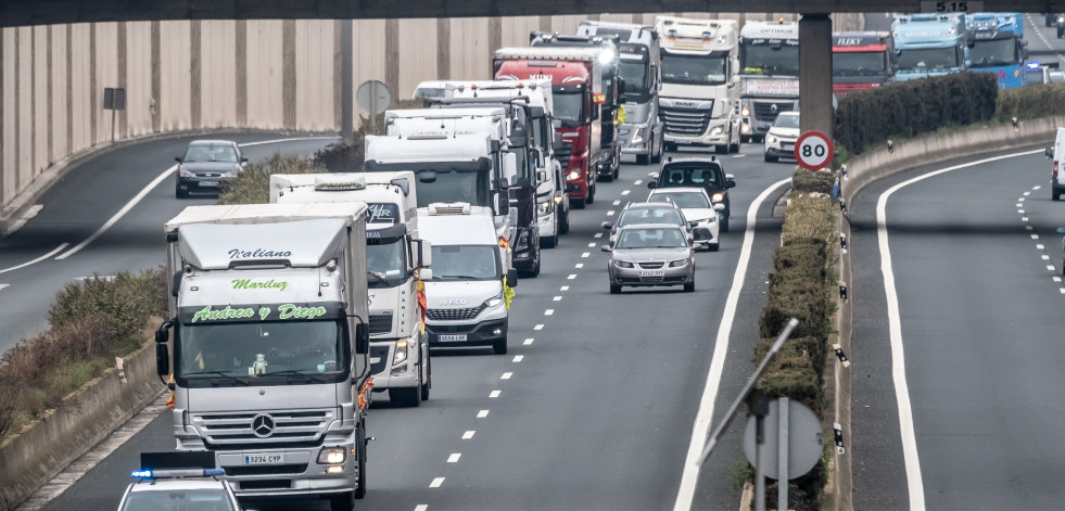 Los transportistas urgen al Gobierno a prohibir el trabajo a pérdidas por decreto ley