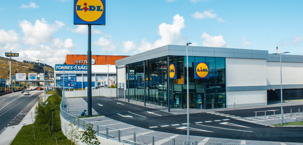 Lidl inaugura su tienda de A Grela, un edificio sostenible de casi 1.500 m2