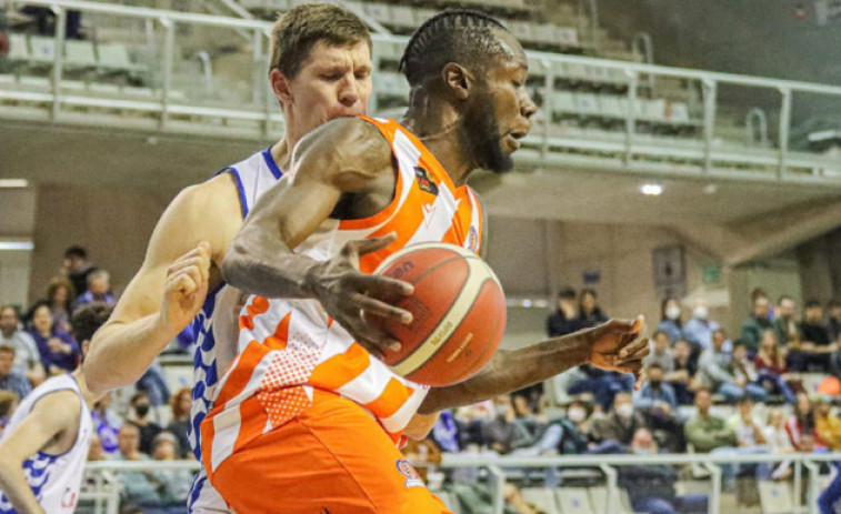 Un sólido Leyma Basquet Coruña acaricia los playoffs