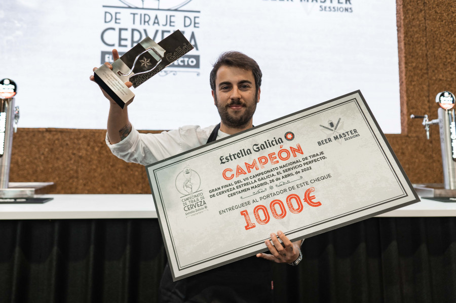 El mejor tirador de cerveza de España es Gustavo Rey de la Cervecería O Encontro de Ribadumia