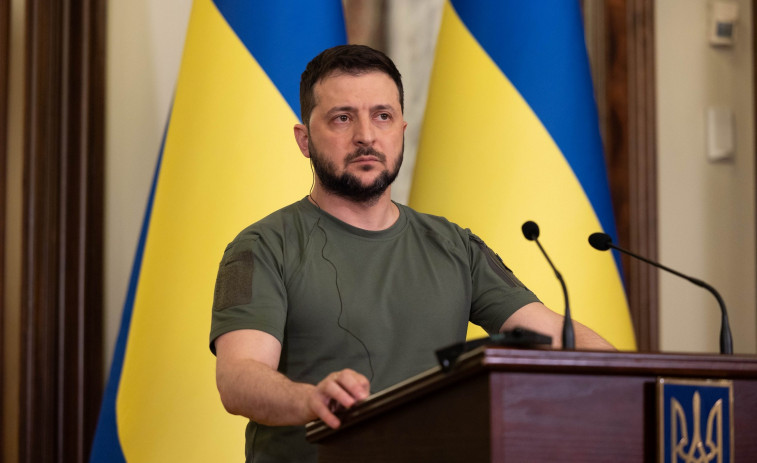 Zelenski agradece las nuevas ayudas de EEUU para detener la invasión rusa