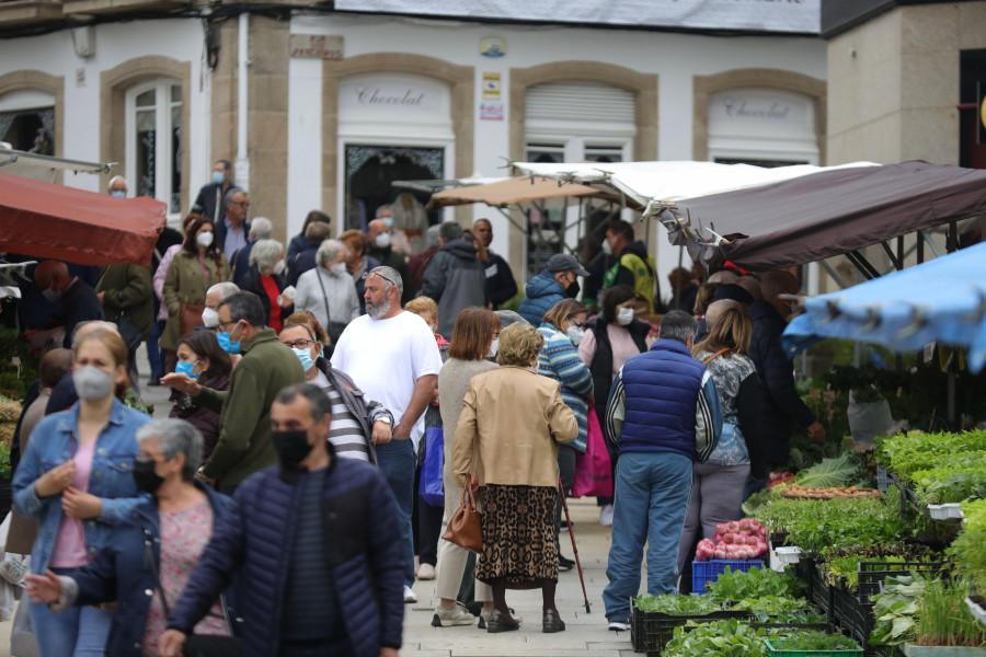 Primeiro de Maio, el mercado con sabor a historia que inunda Betanzos