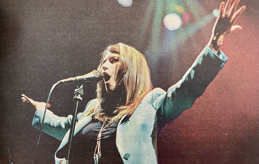 Hace 25 años: Concierto de Laura Pausini y parques infantiles ejemplares