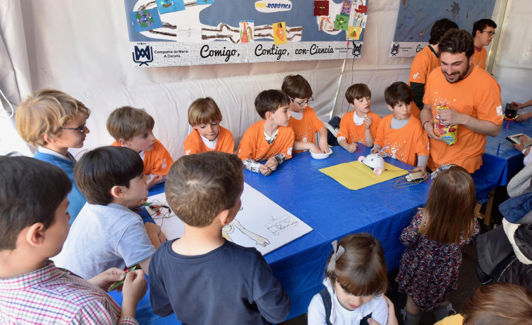 Un total de 35 centros participarán en el Día de la Ciencia en la Calle