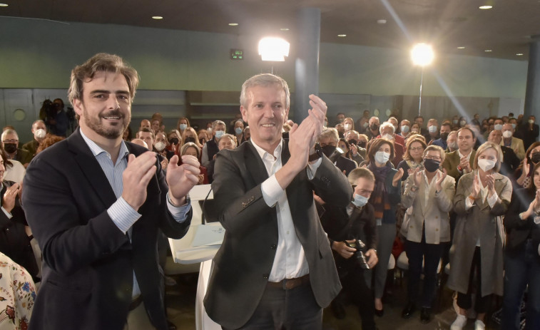 Rueda ofrece a Calvo un sitio en su gabinete y este pone el PP coruñés a su disposición