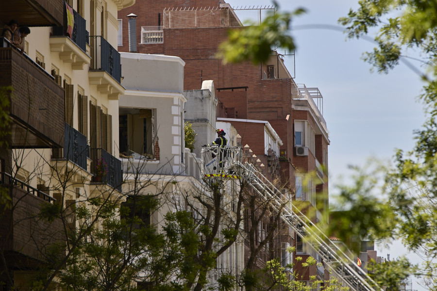 Varios heridos y desaparecidos en explosión de edificio en Madrid