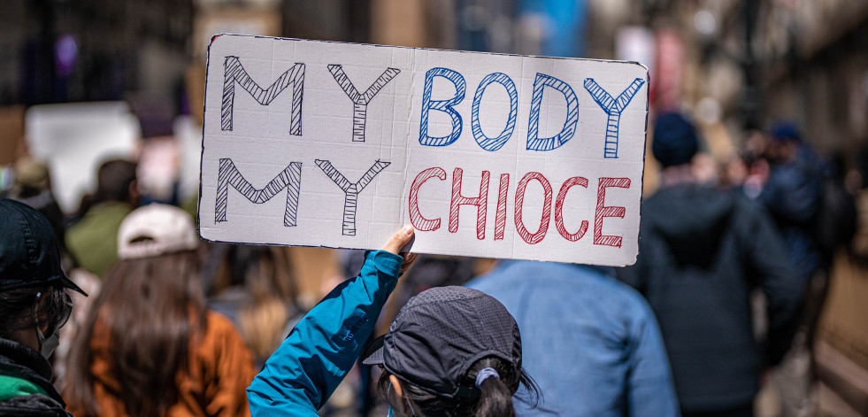 El retroceso del aborto muestra el poder de la extrema derecha en Estados Unidos, según HRW