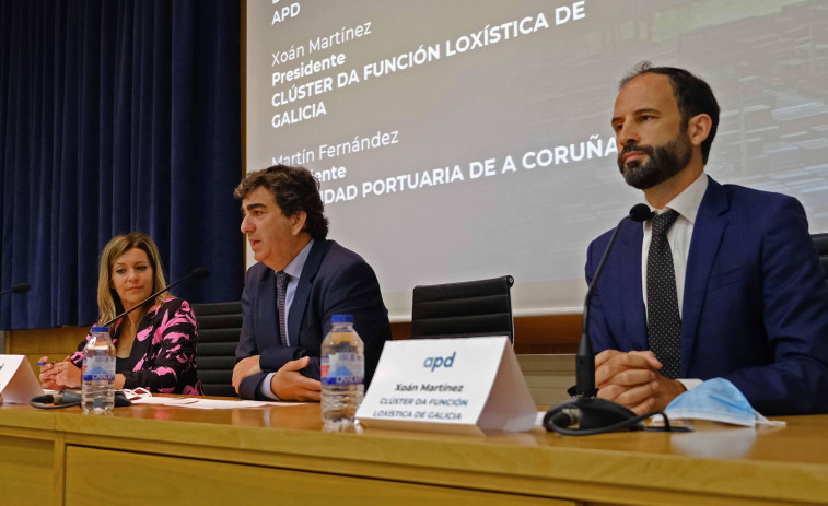 El Puerto de A Coruña  reprocha el silencio municipal sobre los muelles