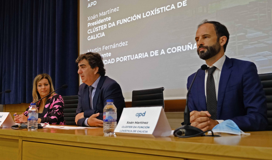 El Puerto de A Coruña  reprocha el silencio municipal sobre los muelles