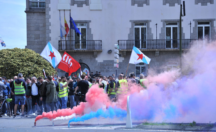 Cerca de 700 manifestantes recorren A Coruña para pedir un convenio para el metal