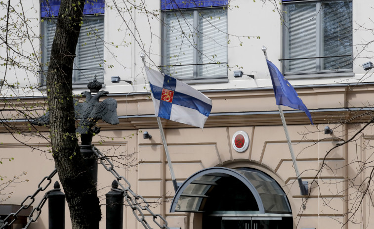 Rusia cortará el suministro de electricidad a Finlandia