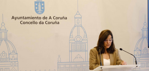 La regidora de A Coruña pide trabajar para poner a Galicia en el 